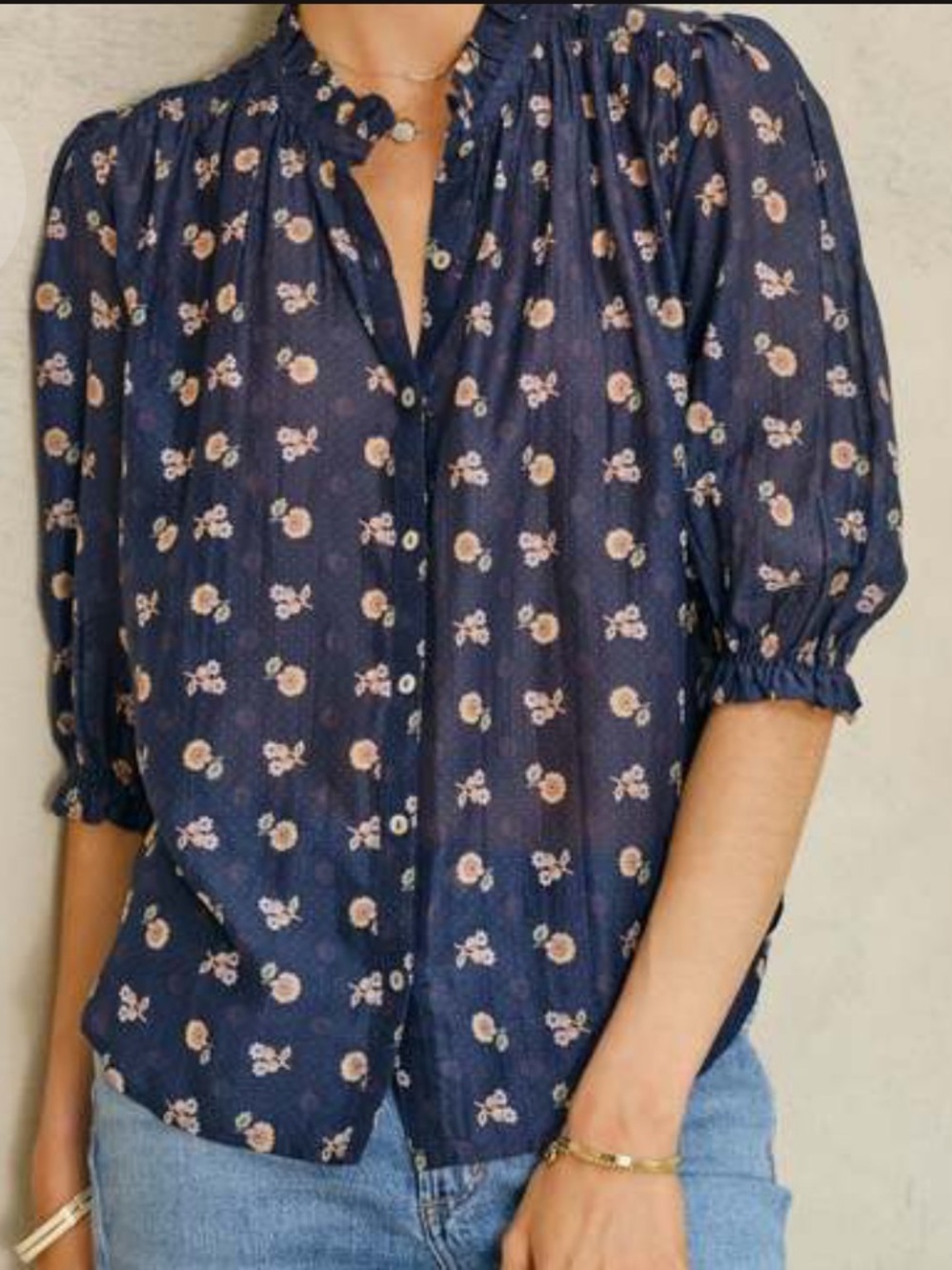 M.A.B.E Dulce Top Navy Blue Floral Button-Front Blouse size small